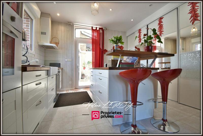 Maison - 260 m² - 12 pièces