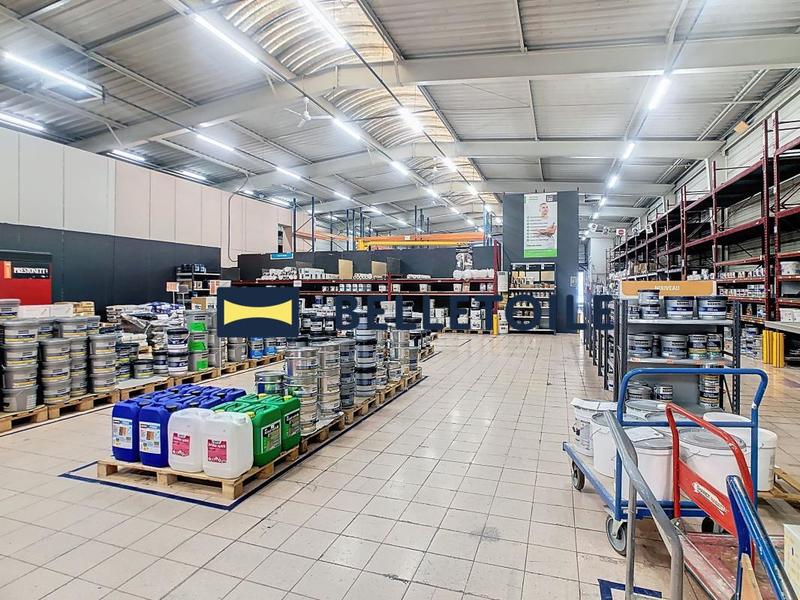 Local commercial - 2 657 m²