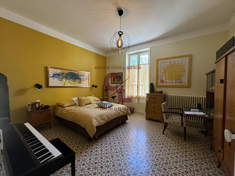 Maison - 178 m² - 6 pièces