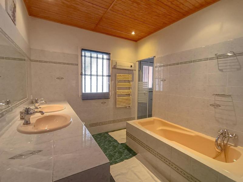 Maison - 156 m² - 5 pièces