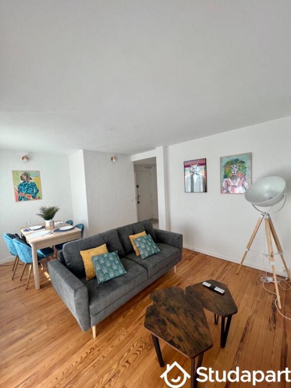 Chambre - 11 m² - 1 pièce