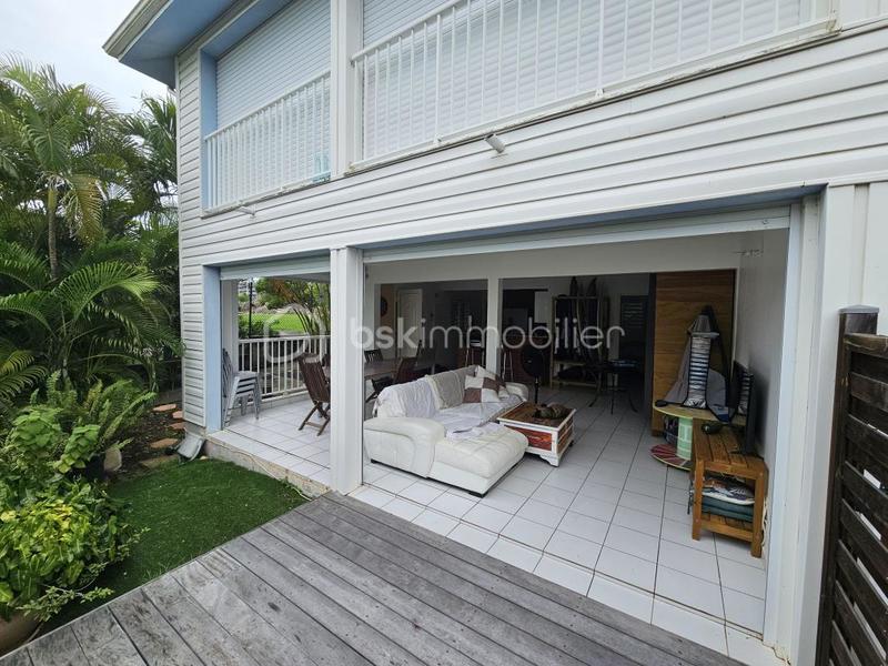 Demeure - 254 m² - 8 pièces