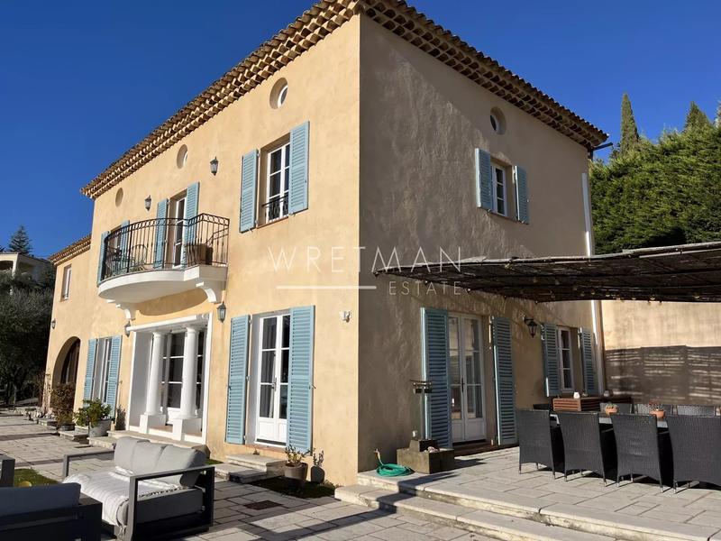 Villa - 229 m² - 7 pièces