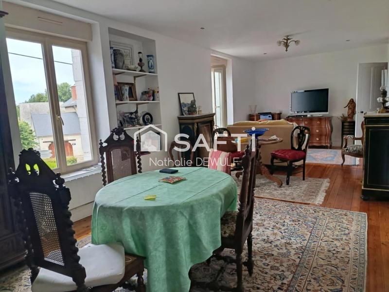 Maison - 340 m² - 8 pièces