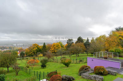 Maison - 320 m² - 7 pièces