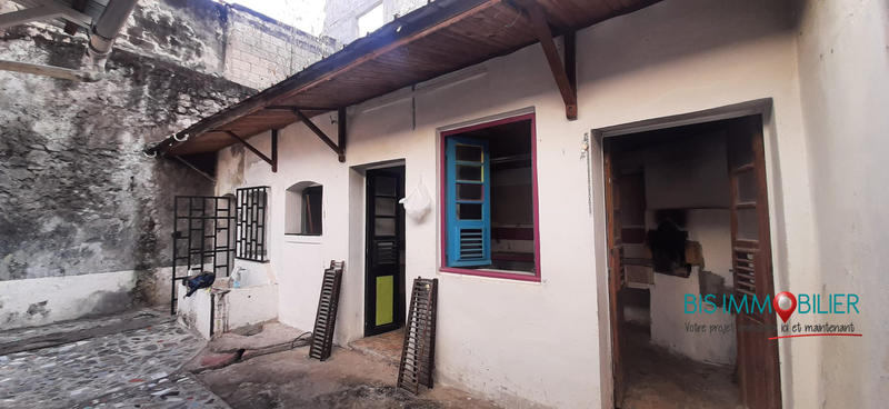 Local commercial - 115 m² - 4 pièces