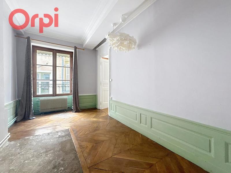 Appartement - 83 m² - 3 pièces