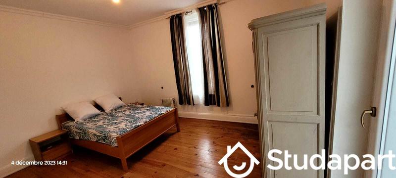 Chambre - 12 m² - 1 pièce