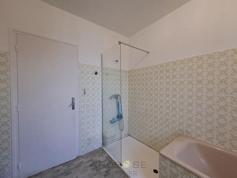 Maison traditionnelle - 106 m² - 5 pièces