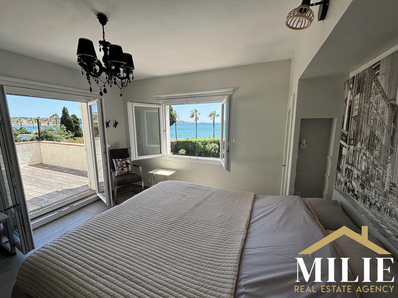 Villa - 350 m² - 8 pièces