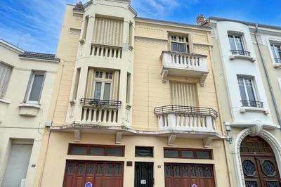 Immeuble - 231 m² - 7 pièces