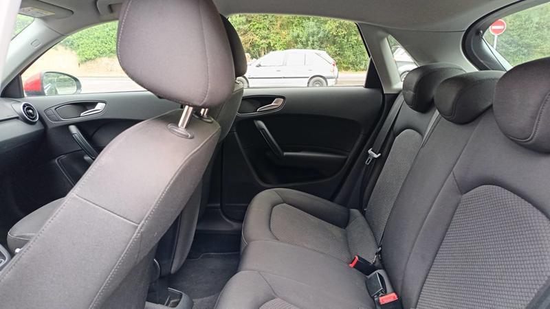 Audi A1 sportback 1.4 Tdi 90 ultra .