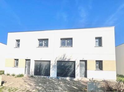 Maison - 85 m² - 4 pièces