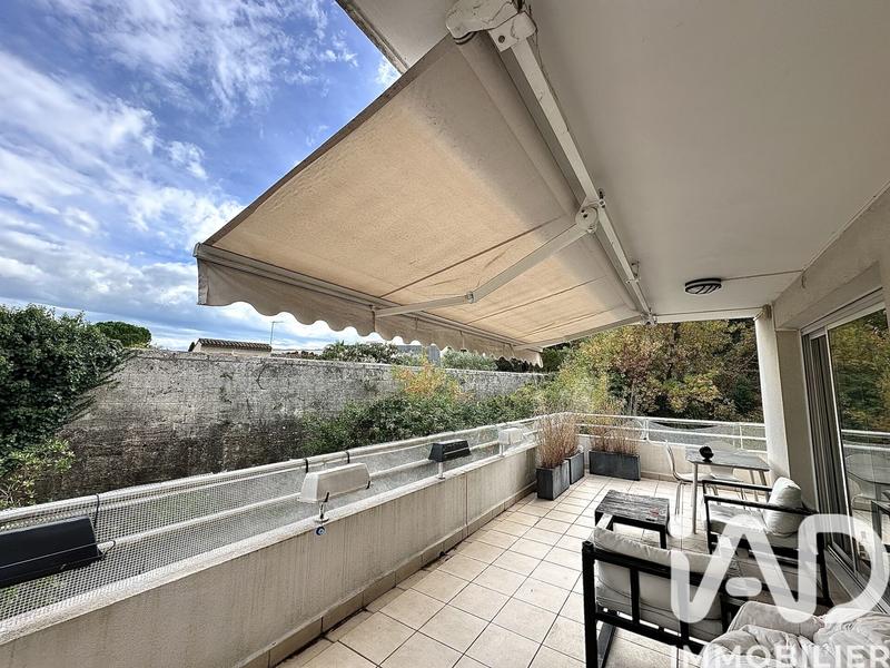 Appartement - 90 m² - 4 pièces