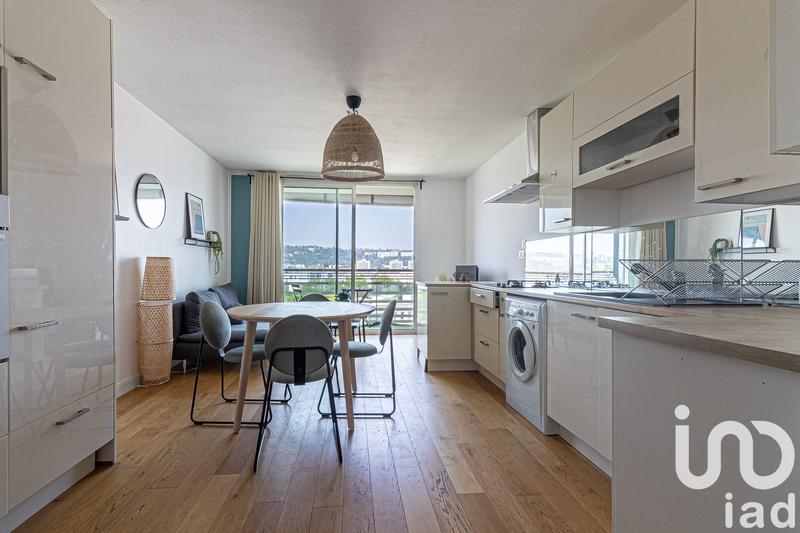 Appartement - 87 m² - 5 pièces