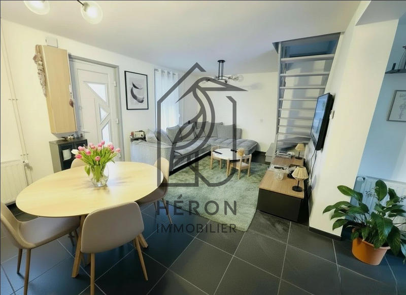 Maison - 87 m² - 6 pièces