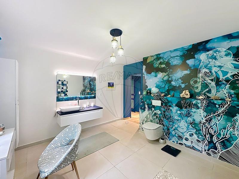 Villa - 185 m² - 7 pièces