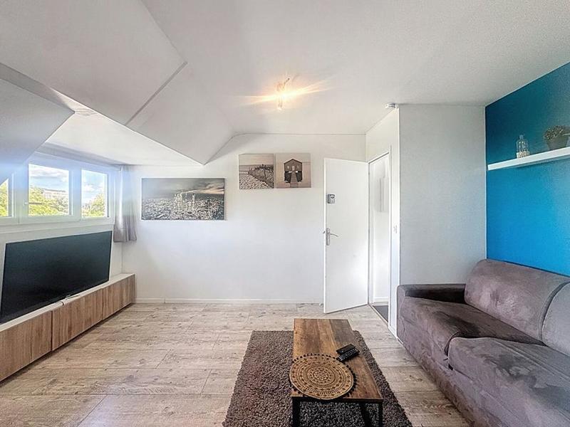 Studio - 25 m² - 1 pièce