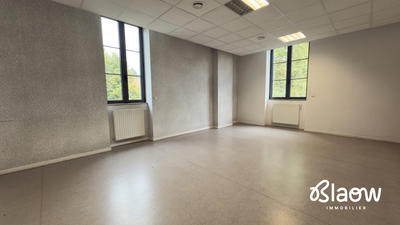 Bureau - 630 m²