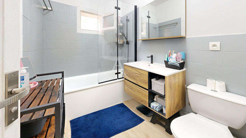 Maison - 88 m² - 6 pièces