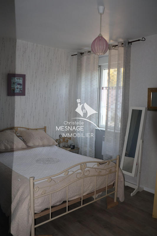 Maison - 210 m² - 8 pièces