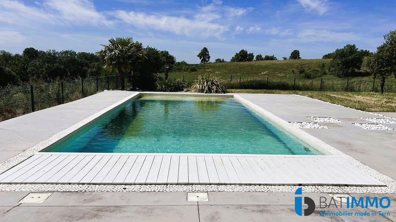 Maison - 308 m² - 8 pièces