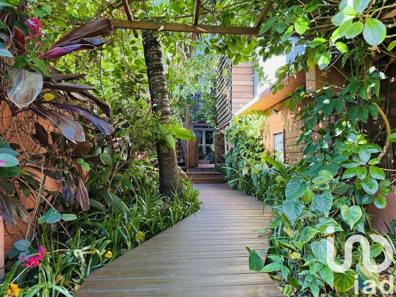 Maison - 197 m² - 10 pièces