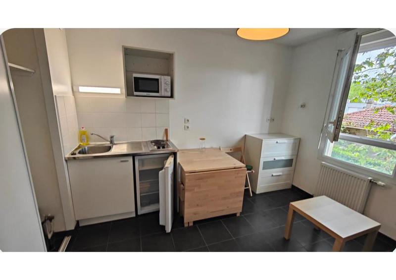 Studio - 18 m² - 1 pièce