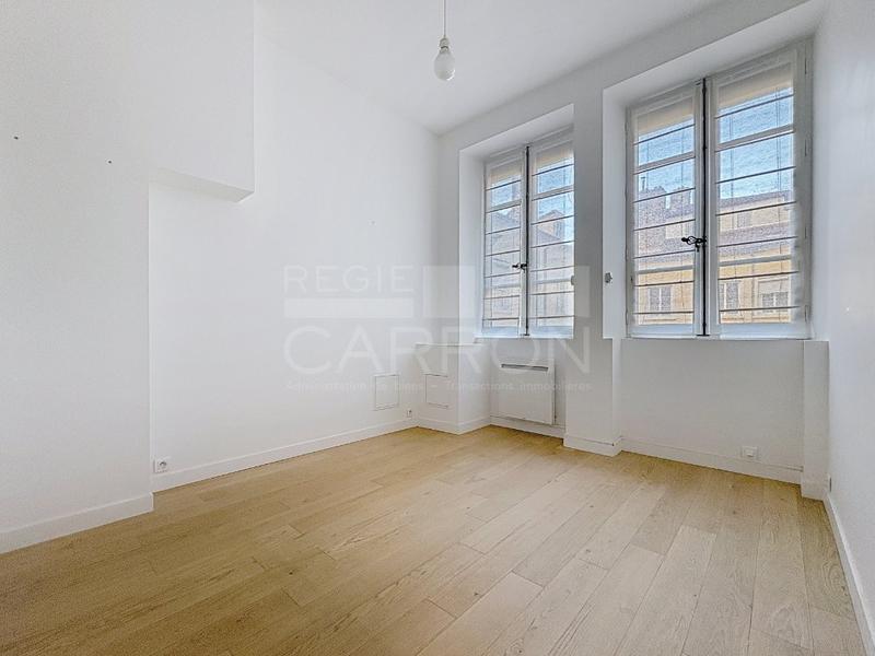 Appartement - 92 m² - 3 pièces