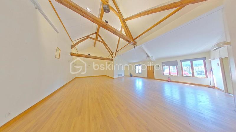 Immeuble - 220 m² - 7 pièces