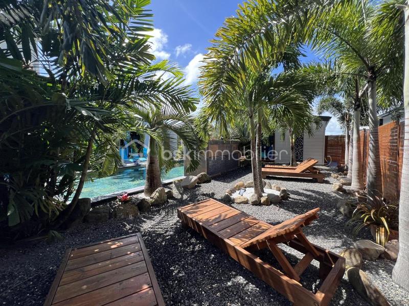 Propriété - 374 m² - 13 pièces