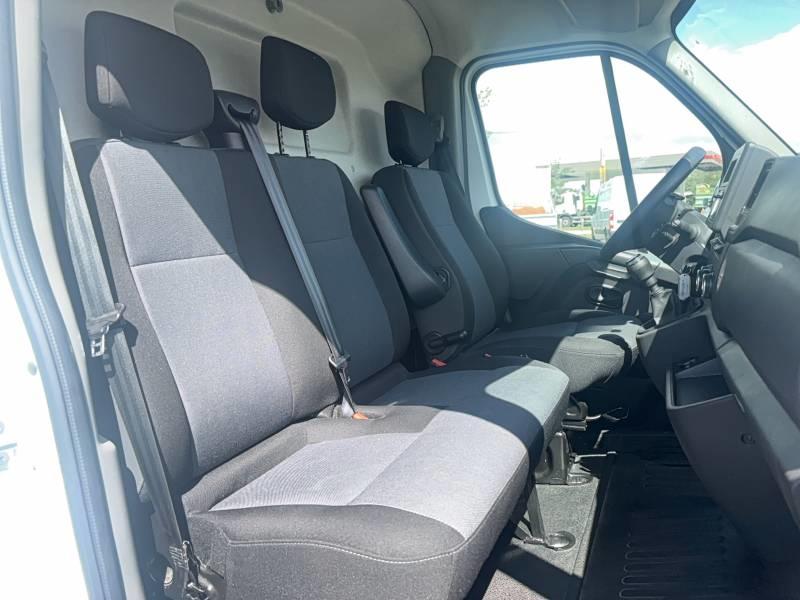 Renault Master Fourgon Fgn Trac F3500 L2h2 Blue Dci 135 Confort