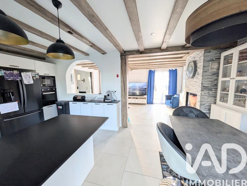 Maison - 141 m² - 8 pièces