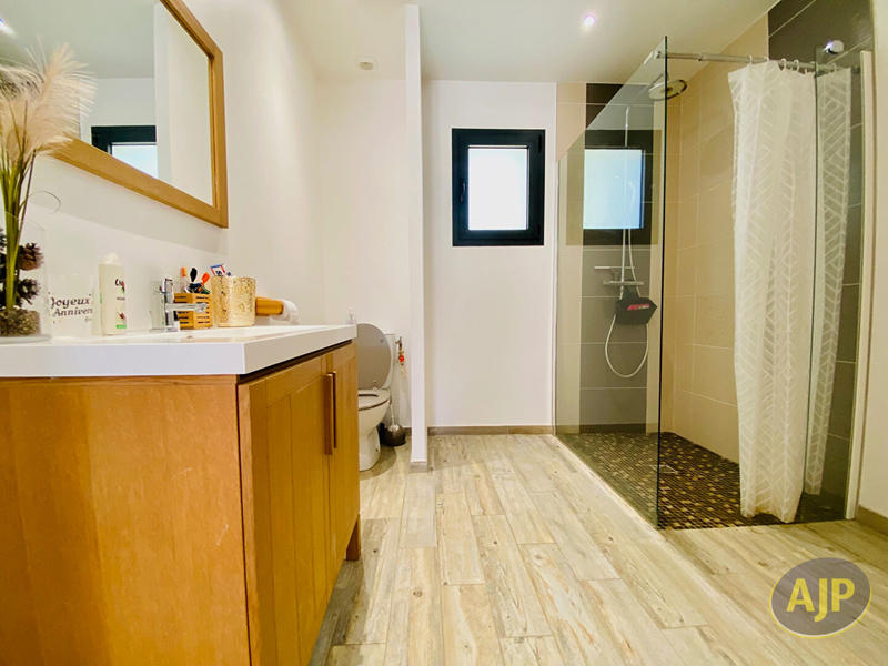 Maison - 145 m² - 5 pièces