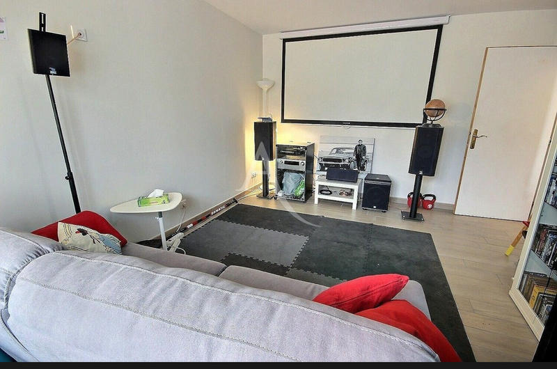 Maison - 192 m² - 7 pièces