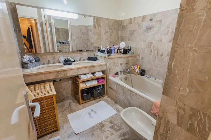 Appartement - 94 m² - 4 pièces