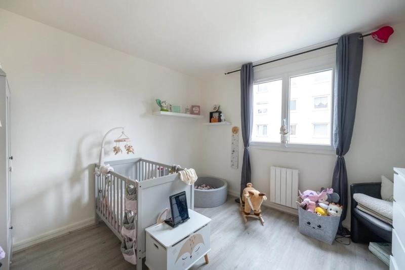 Appartement - 84 m² - 4 pièces