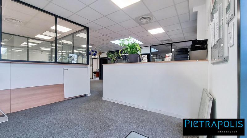 Fonds de commerce - Local d'activité / Entrepôt - 399 m²