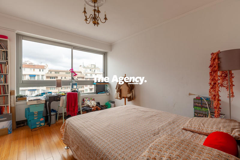 Appartement - 110 m² - 4 pièces