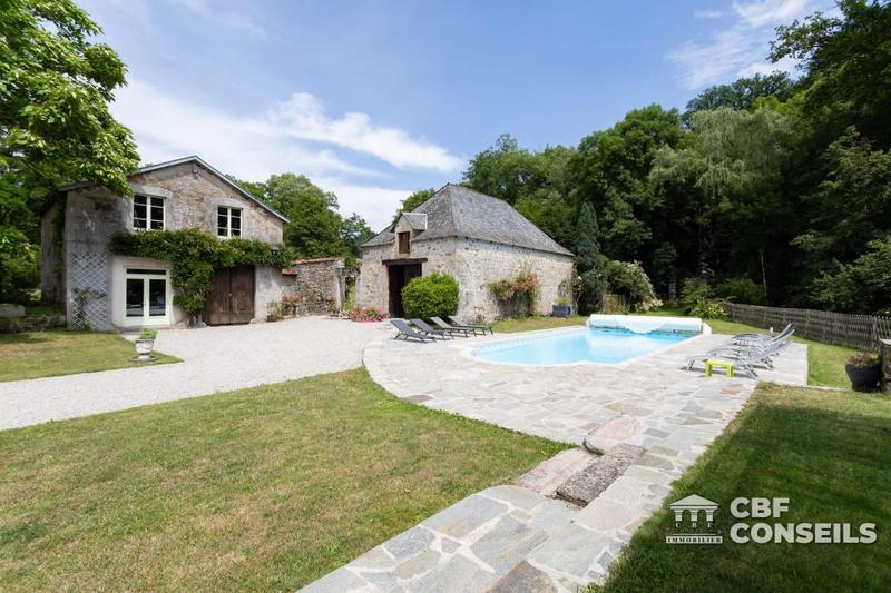 Château - 560 m² - 15 pièces