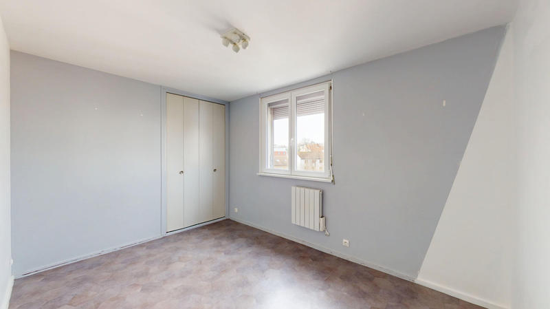 Appartement - 104 m² - 5 pièces