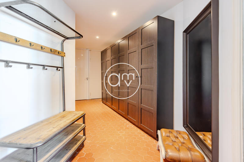 Appartement - 81 m² - 3 pièces