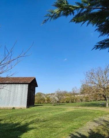 Grange - 90 m² - 1 pièce