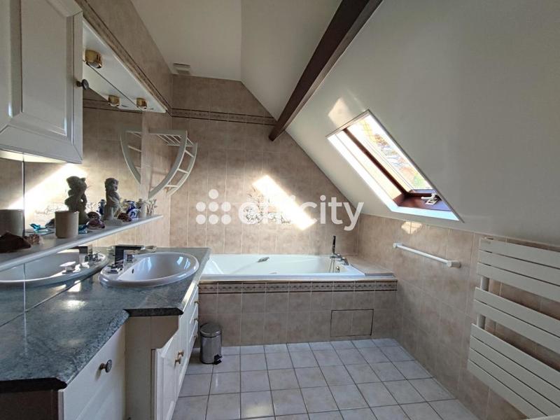 Maison - 150 m² - 6 pièces