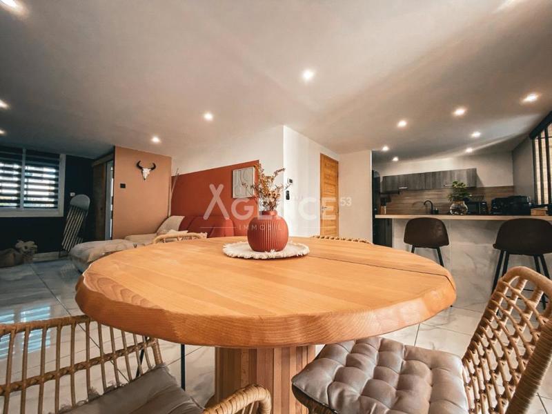 Maison - 104 m² - 4 pièces