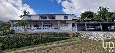 Maison - 280 m² - 10 pièces