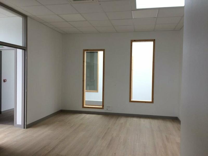 Bureau - 250 m²