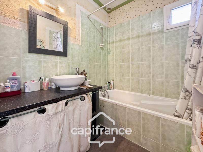 Maison - 101 m² - 5 pièces