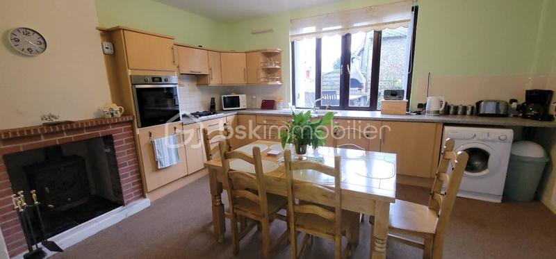 Maison - 172 m² - 8 pièces