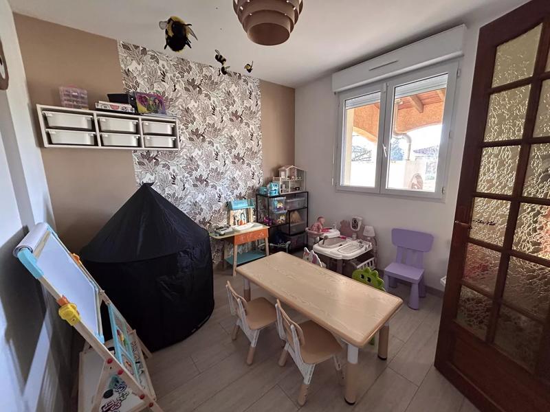 Maison - 247 m² - 7 pièces